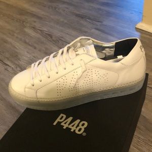 P448- New in Box- John White Glass size 38